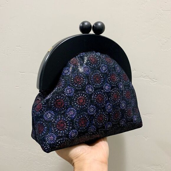 Oriental Style Genuine Leather Starburst Print, Wooden Frame Wristlet/CrossBody - Picture 10 of 16